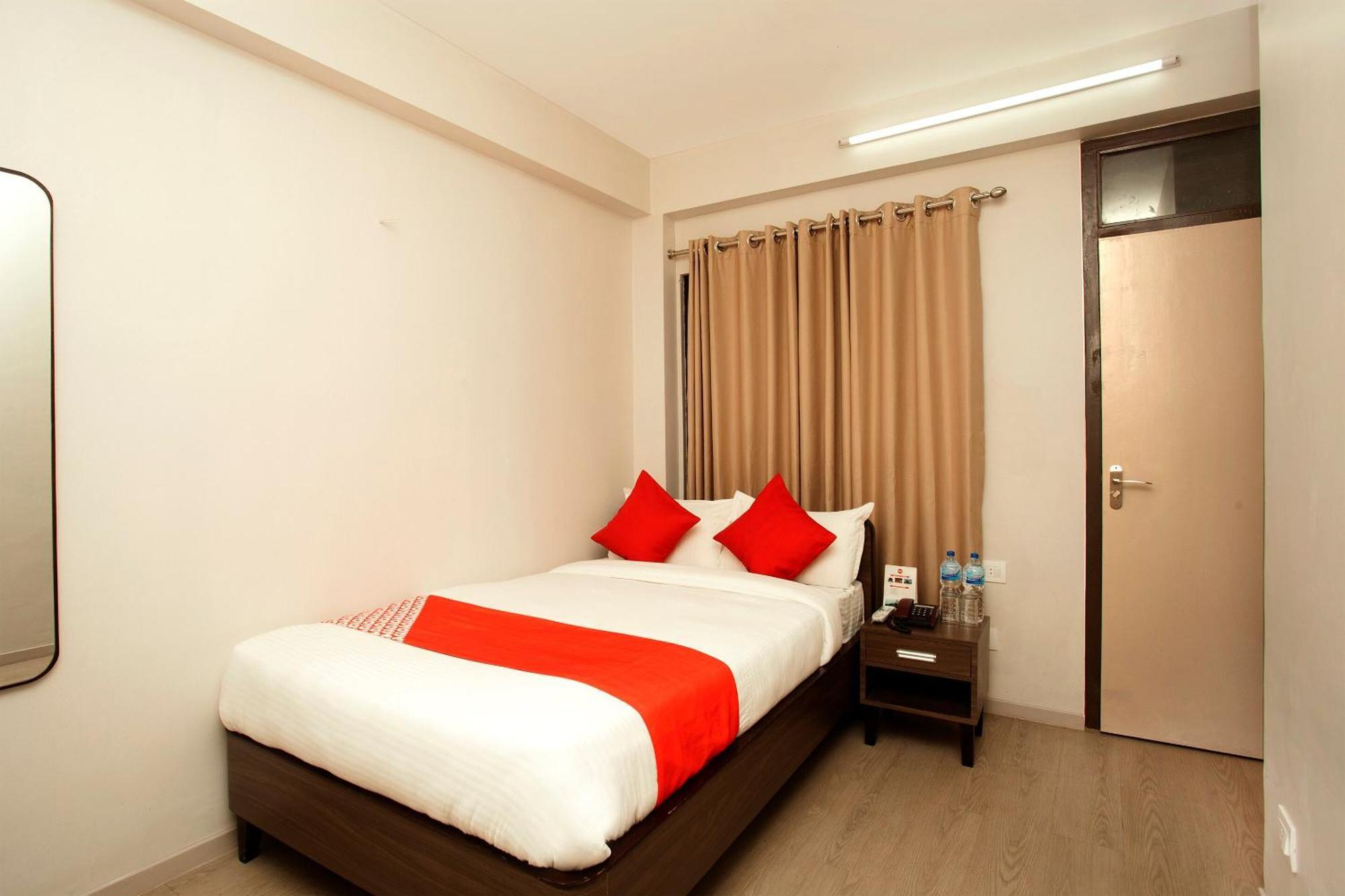 Oyo 626 Hotel Himchuli Kathmandu Bagian luar foto