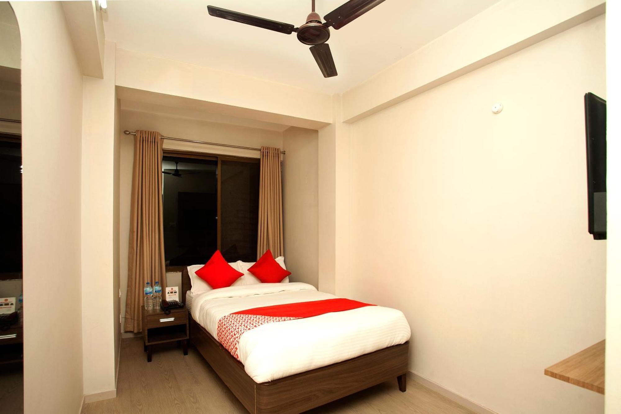 Oyo 626 Hotel Himchuli Kathmandu Bagian luar foto