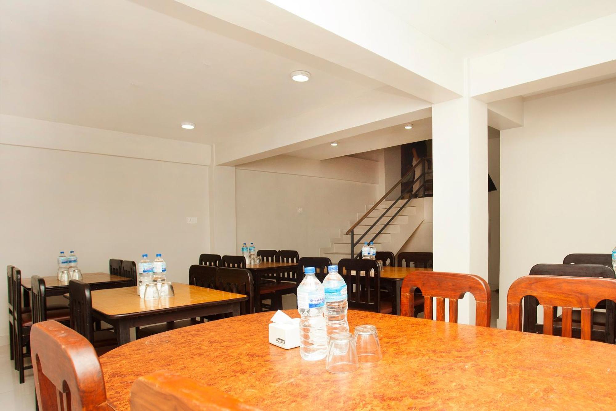 Oyo 626 Hotel Himchuli Kathmandu Bagian luar foto